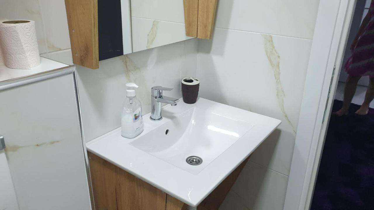 Apartment,1005302632:JPEG