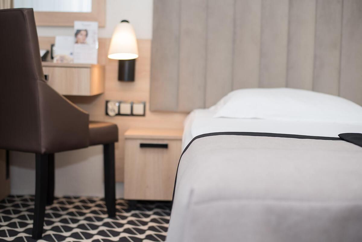 Premium Double Room,1010774743:JPEG