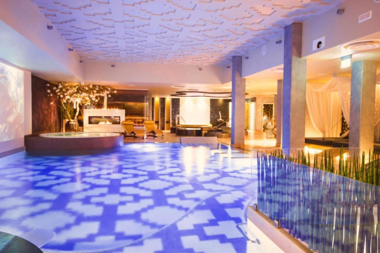 Double or Twin Room Exclusive SPA18 Access,1021589581:JPEG