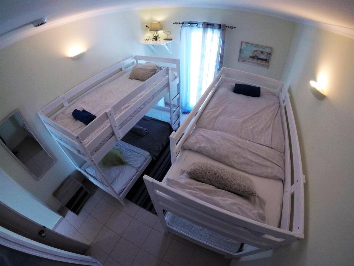 Chambre Familiale avec Salle de Bains Commune