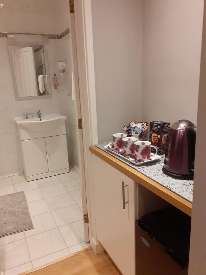 Chambre Familiale avec Salle de Bains Privative
