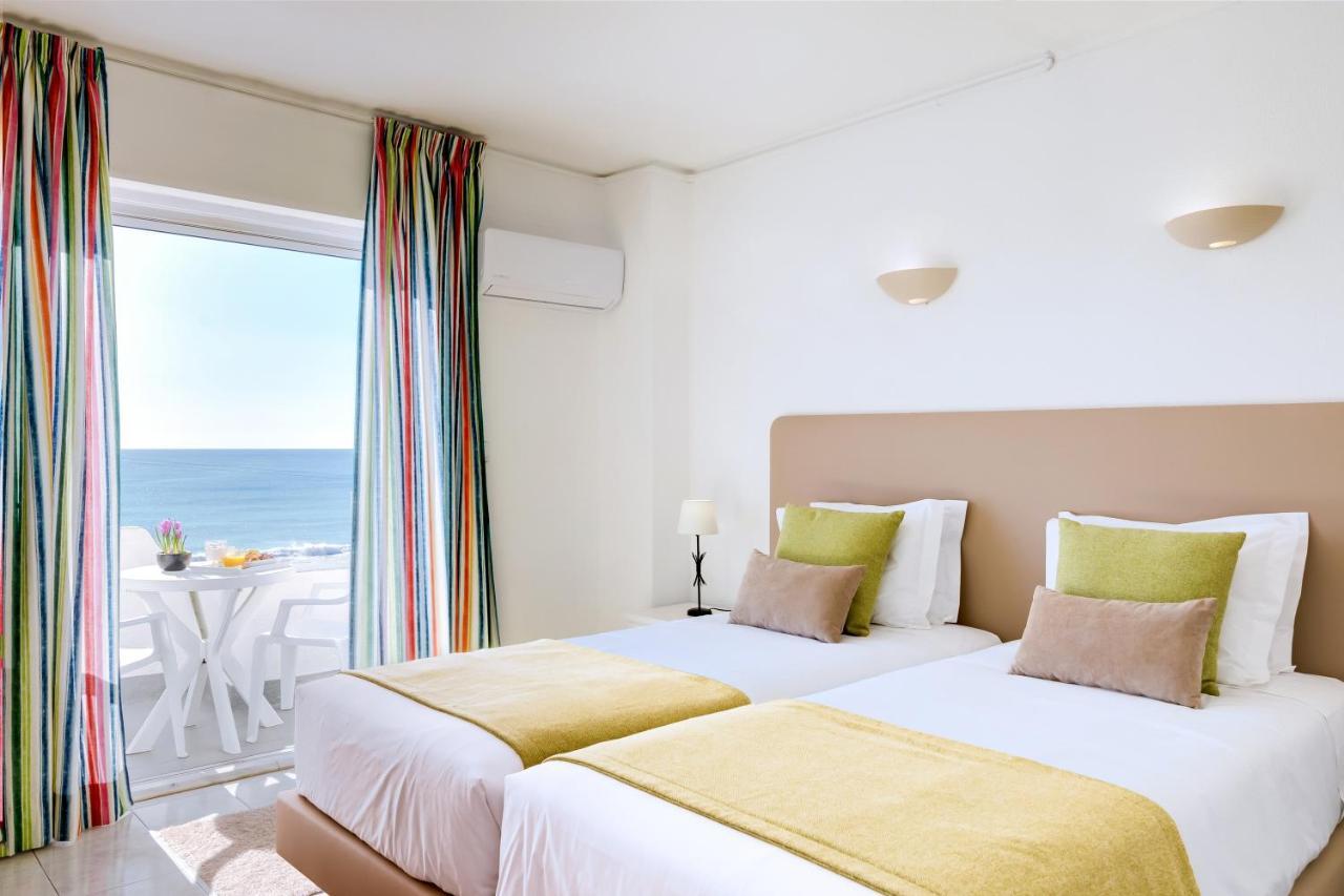 Chambre Double ou Lits Jumeaux (2 Adultes)