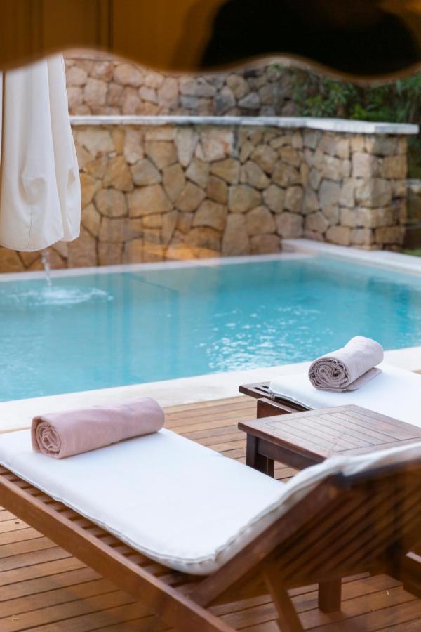 Bali Villa with Private Pool (4 Adults + 2 Children)