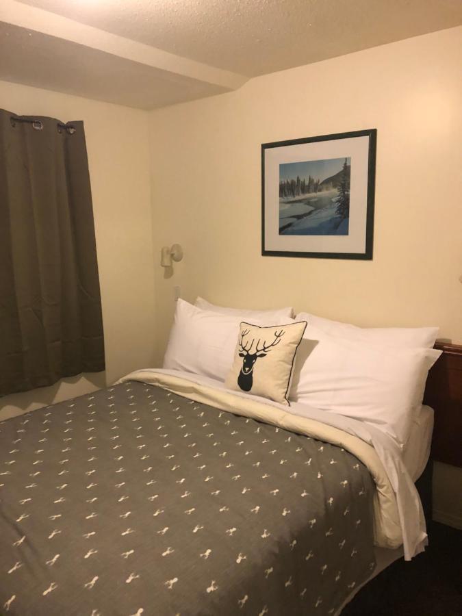 Two-Bedroom Suite with Kitchen