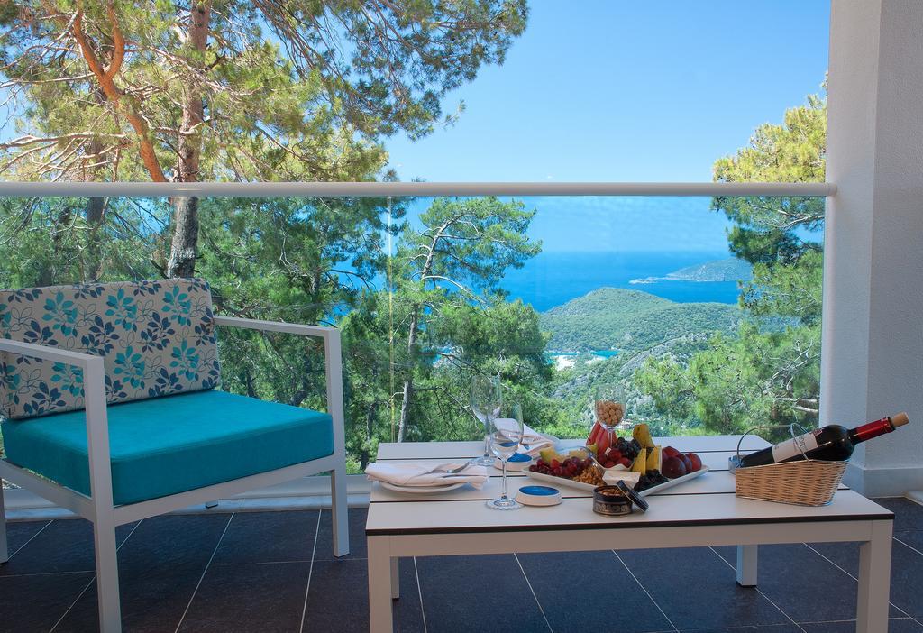 Chambre Double Standard - Vue Partielle sur Mer