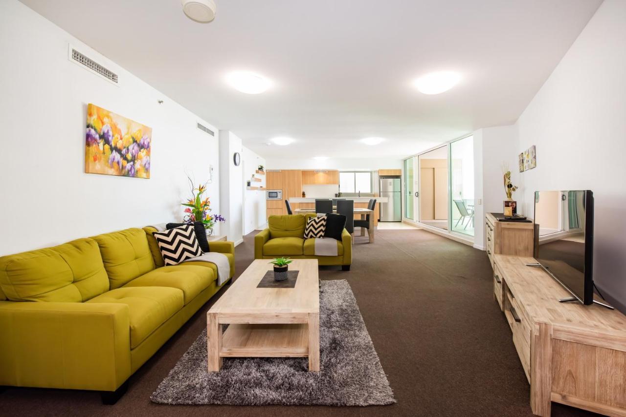 Three-Bedroom Apartment,1146478975:JPEG