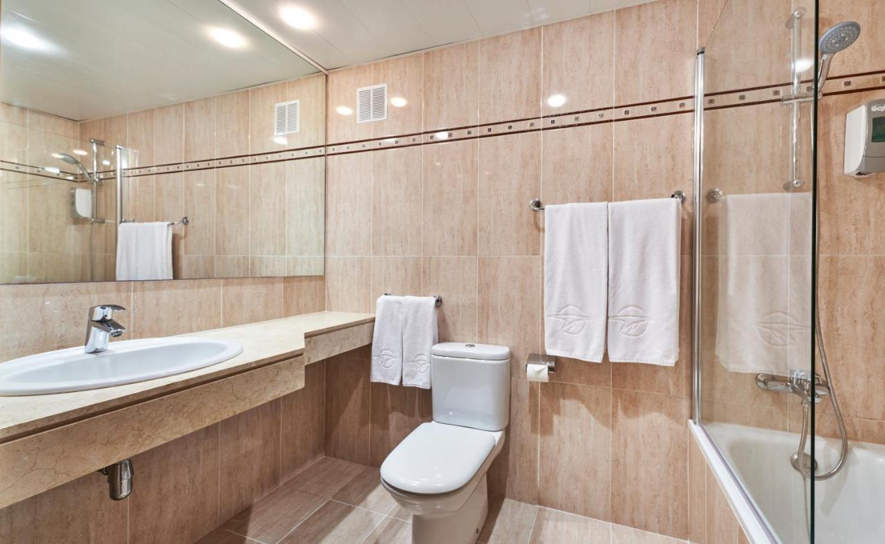 Chambre Double - Vue sur Mer (2 Adultes + 1 Enfant)