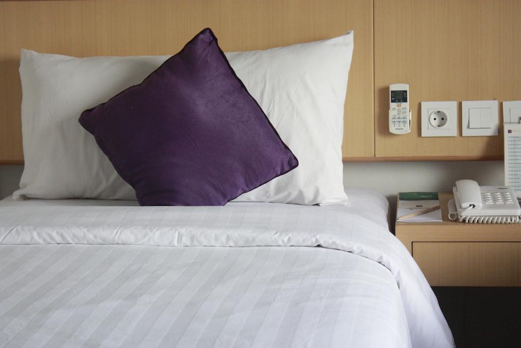 Deluxe Double Room with Pool Access