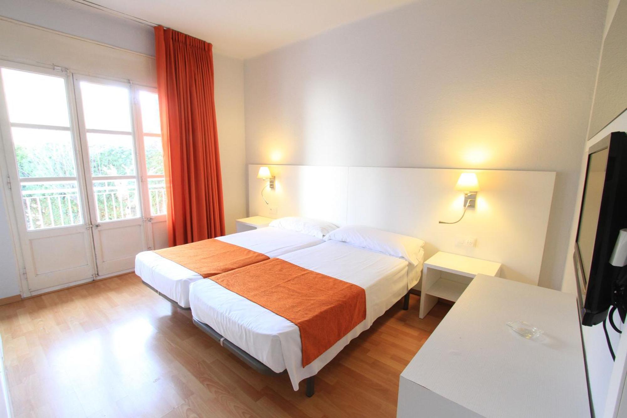 Twin Room,1273028713:JPEG