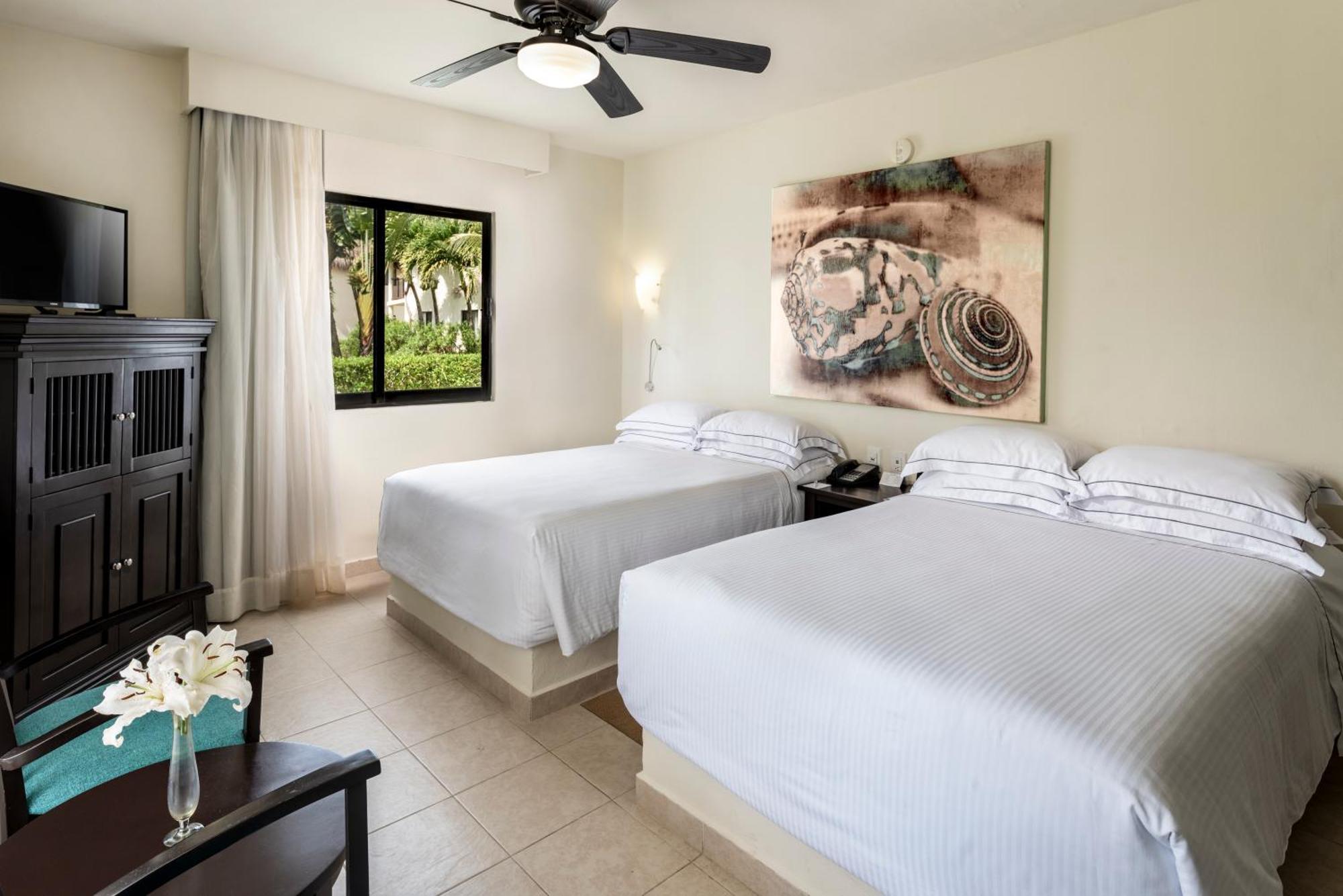 Double Room (2 Adults + 1 Child)
