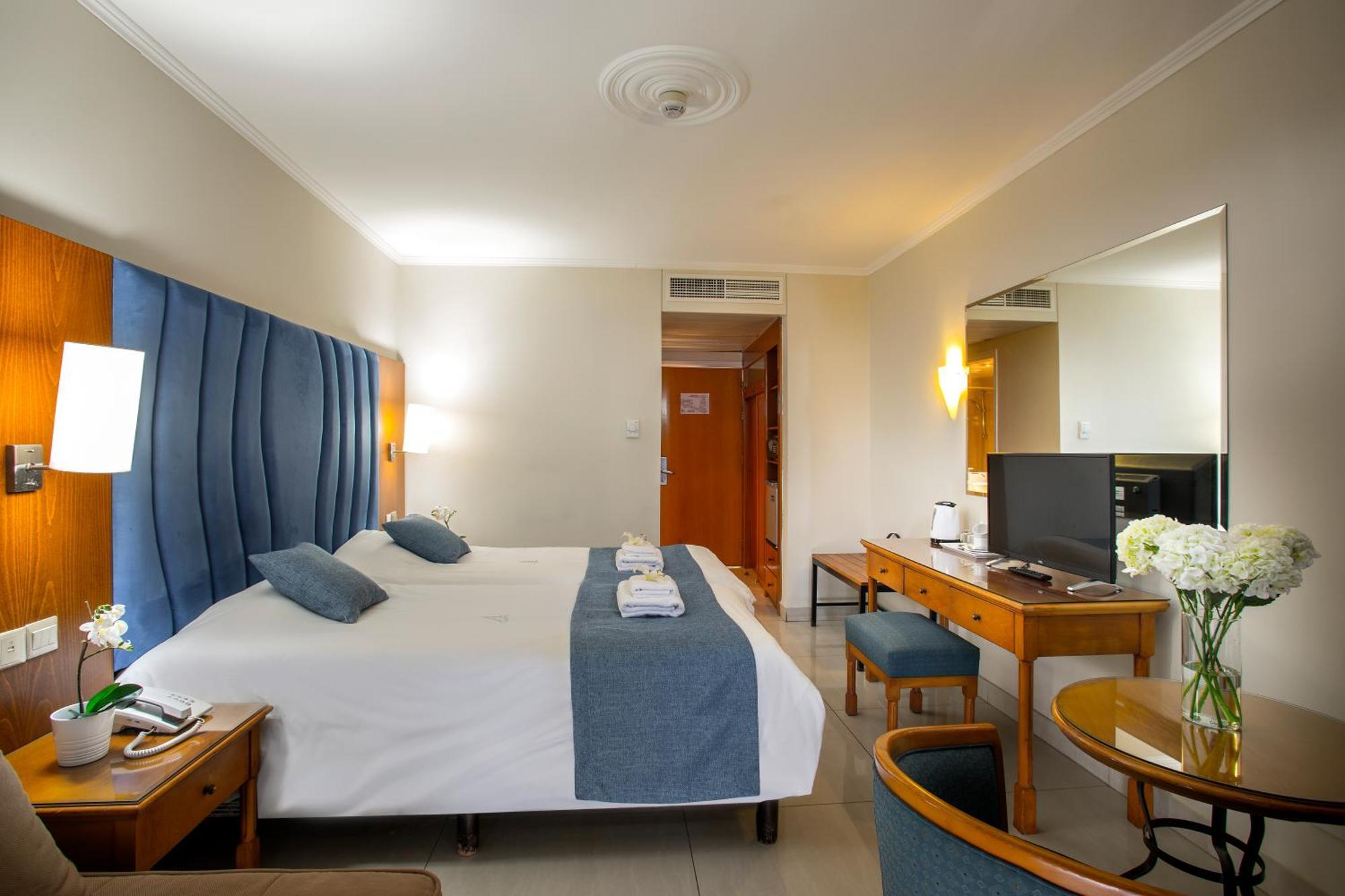 Standard Double or Twin Room with Inland View,1210096939:JPEG