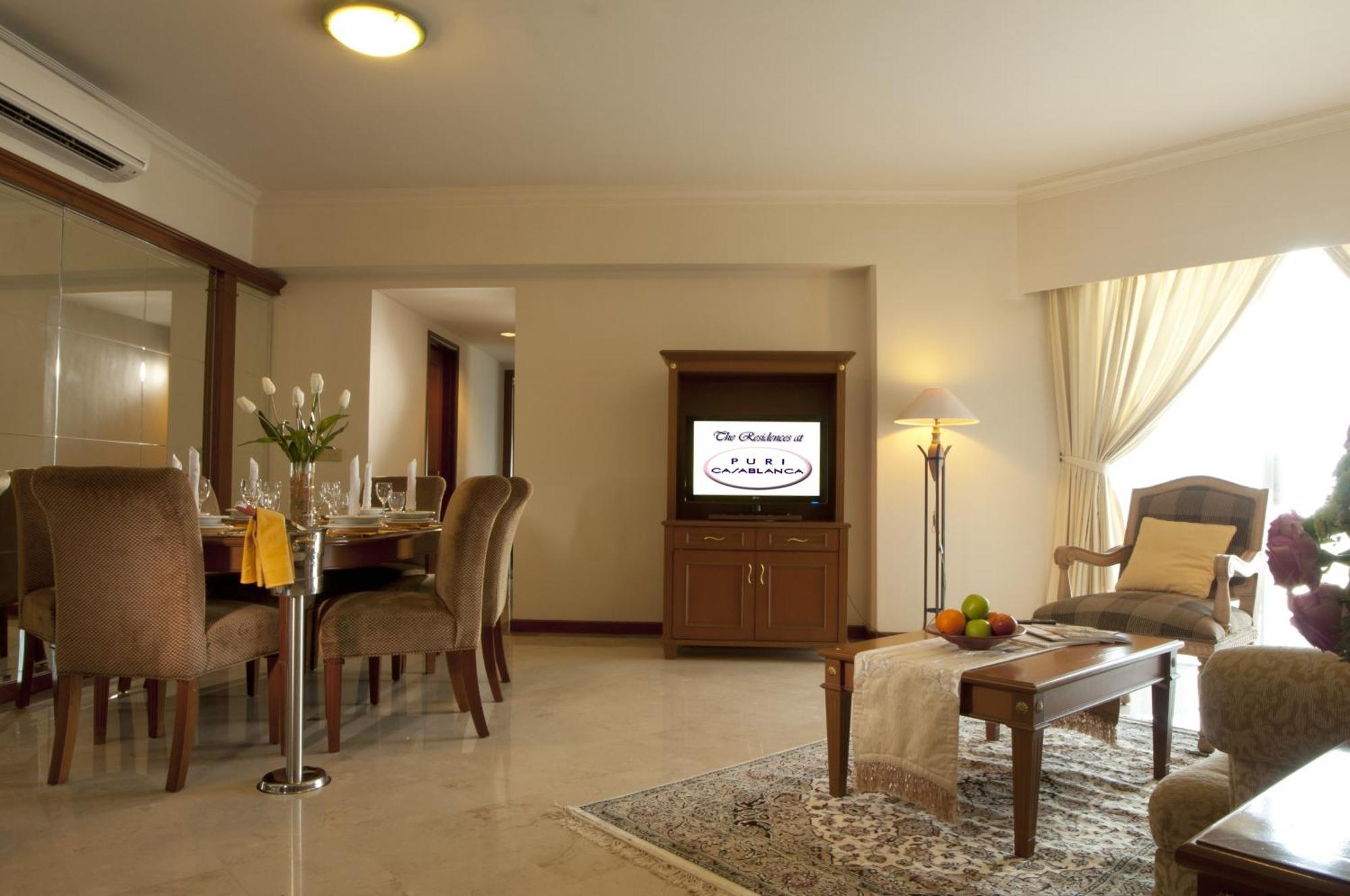 Deluxe Two-Bedroom Apartment