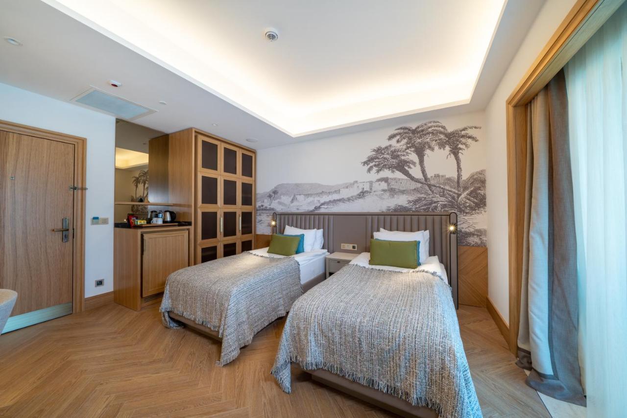 Family Room with Sea View