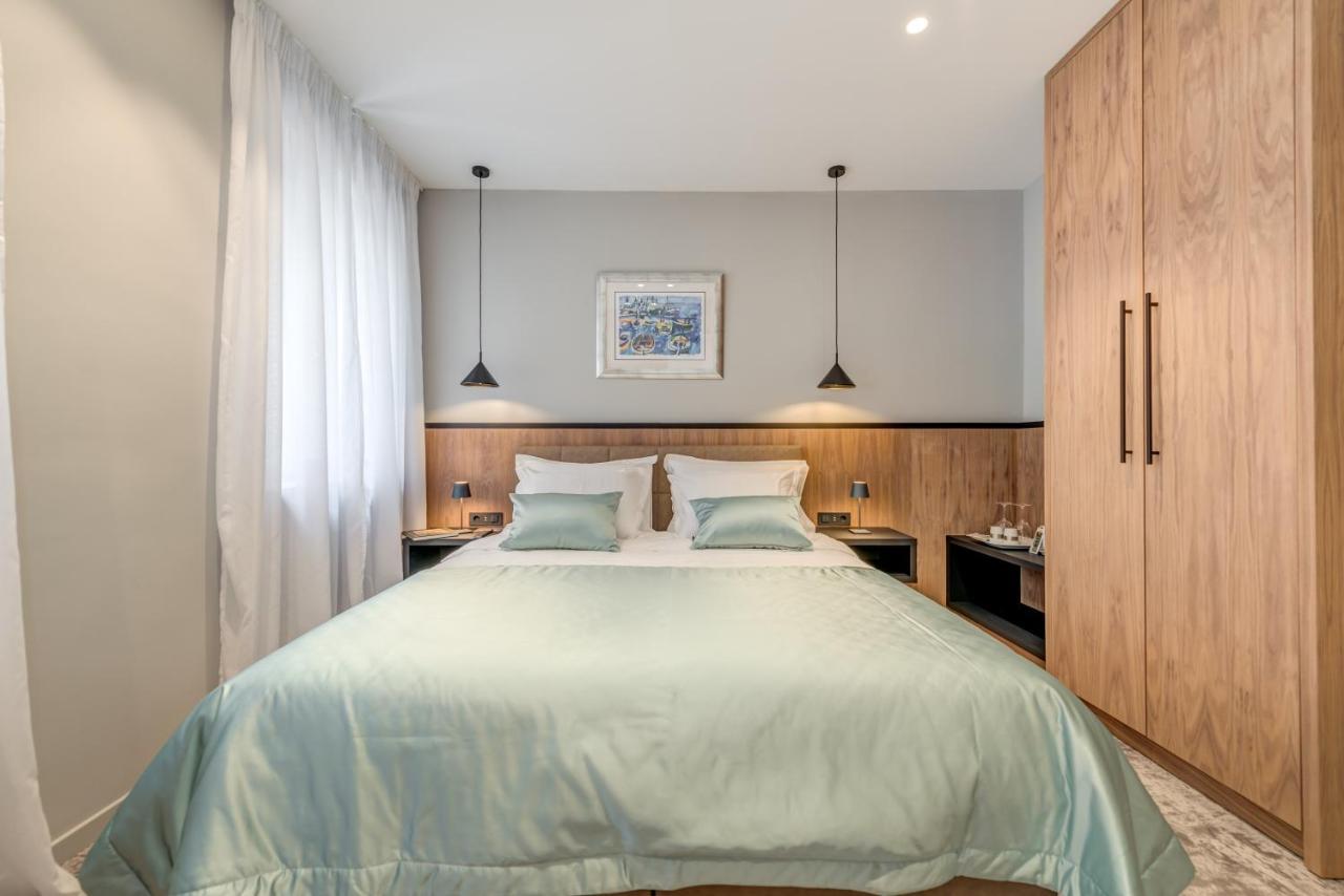 Deluxe Double Room,1265735248:JPEG