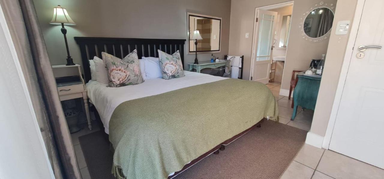 Standard Double or Twin Room,1715965327:JPEG