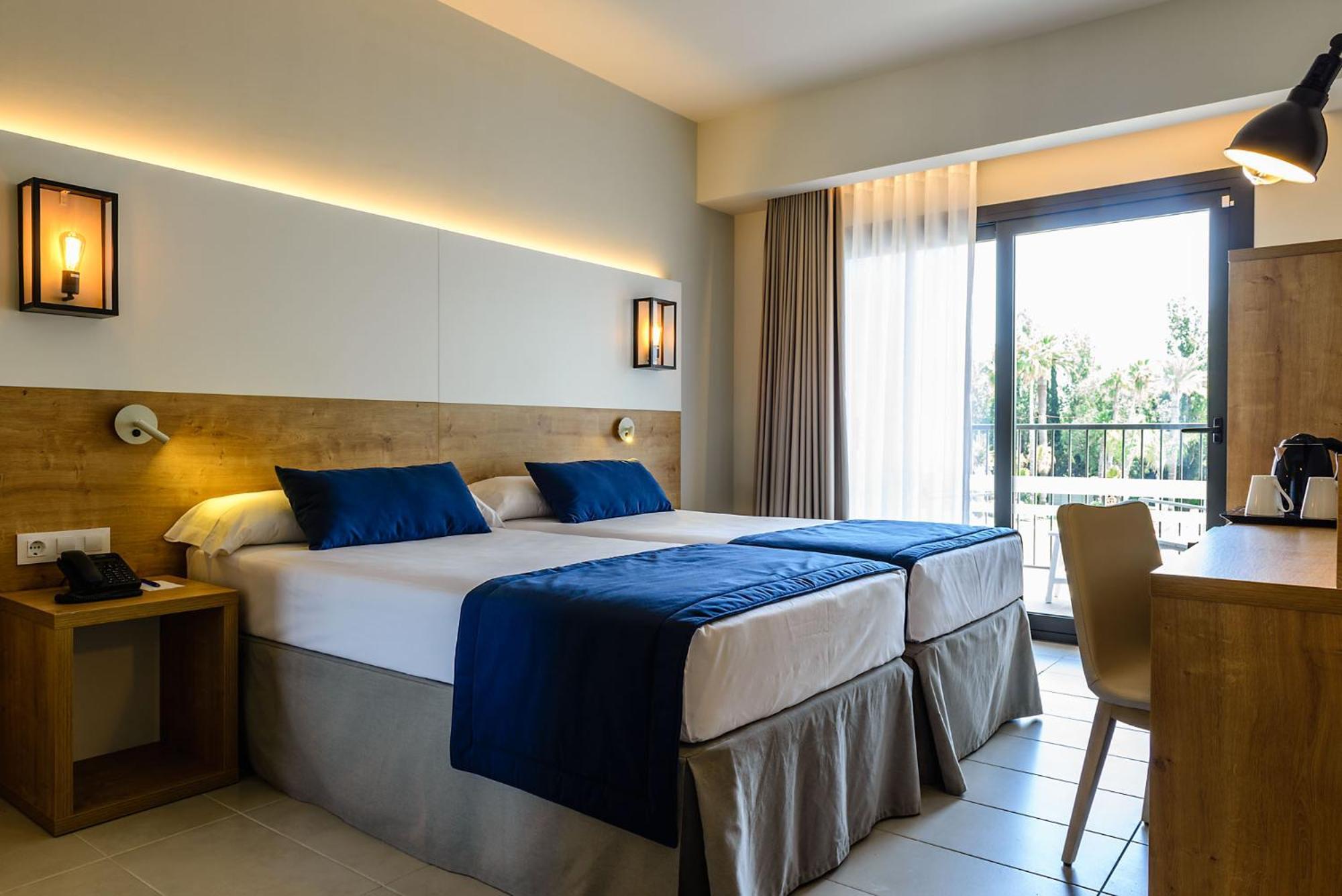 Chambre Double ou Lits Jumeaux - Vue sur Mer