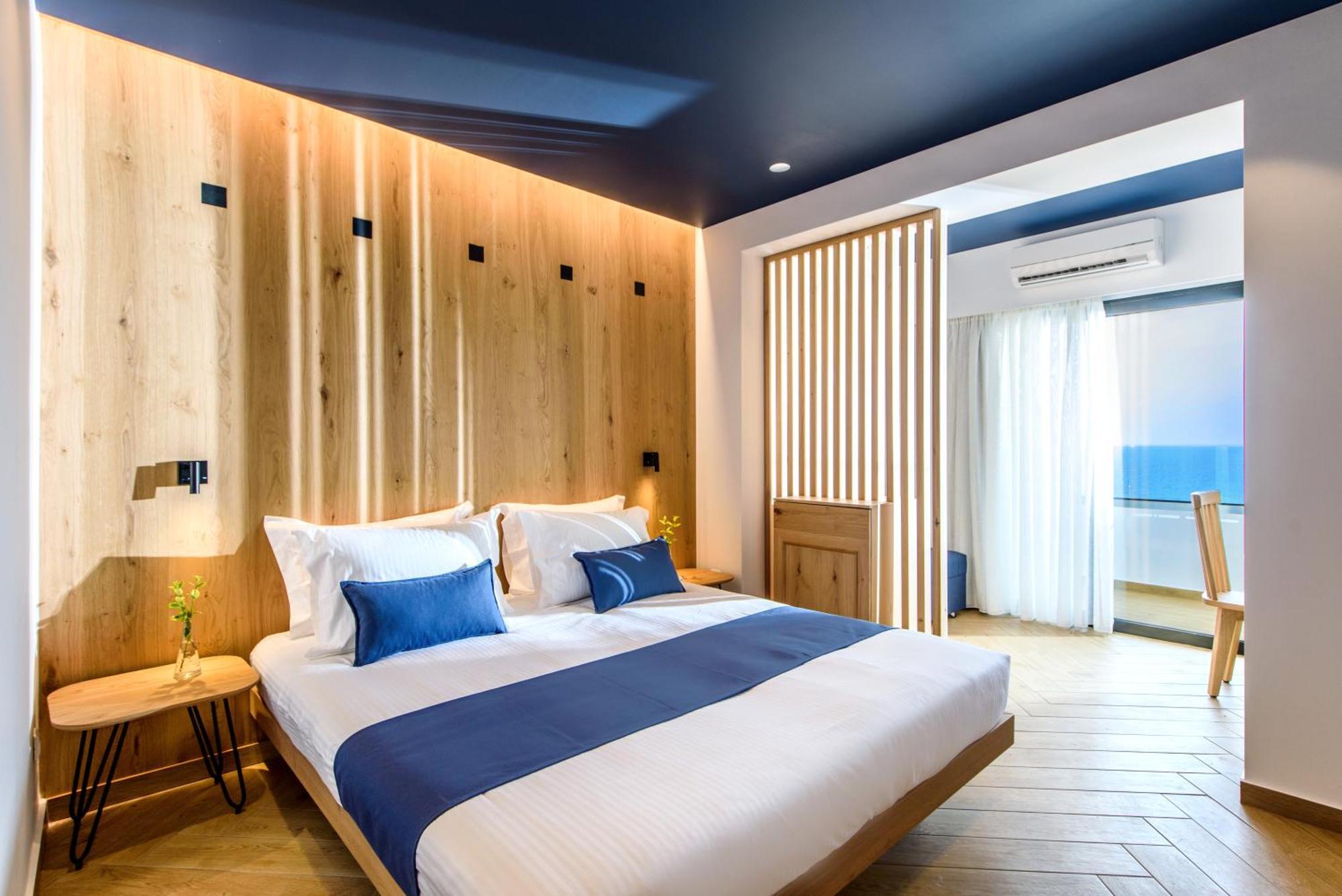 Chambre Double Supérieure - Vue sur Mer ou Piscine