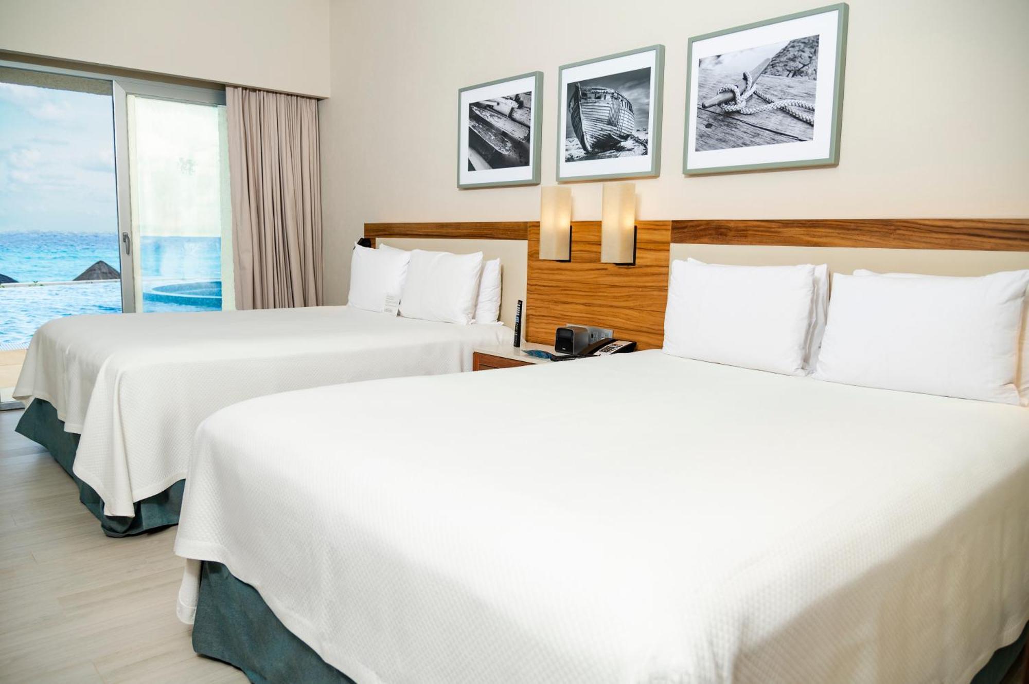 Swim Up Ocean Front Double- Adults Only
