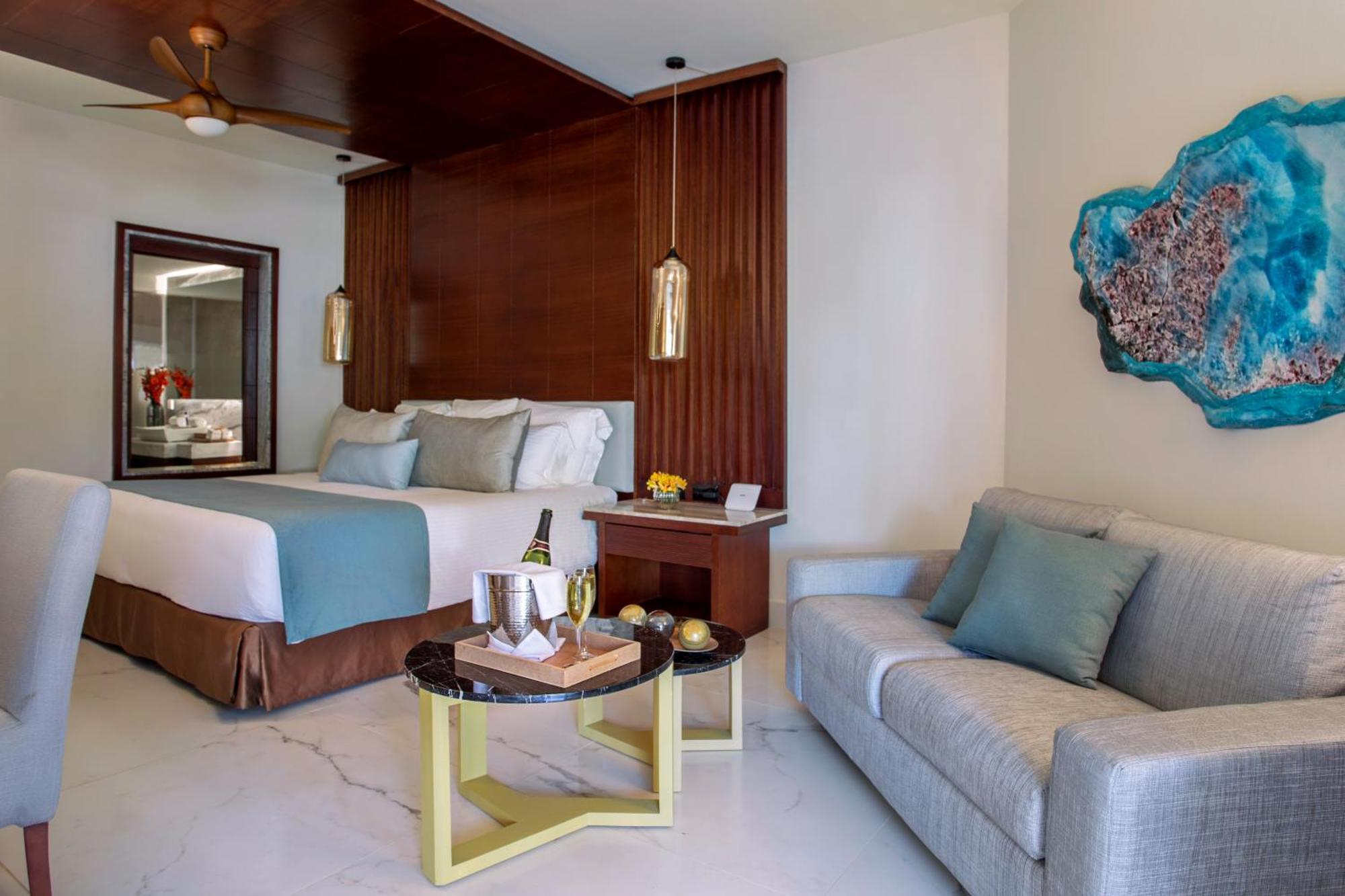 Junior Suite Partial Ocean View King,1274788189:JPEG