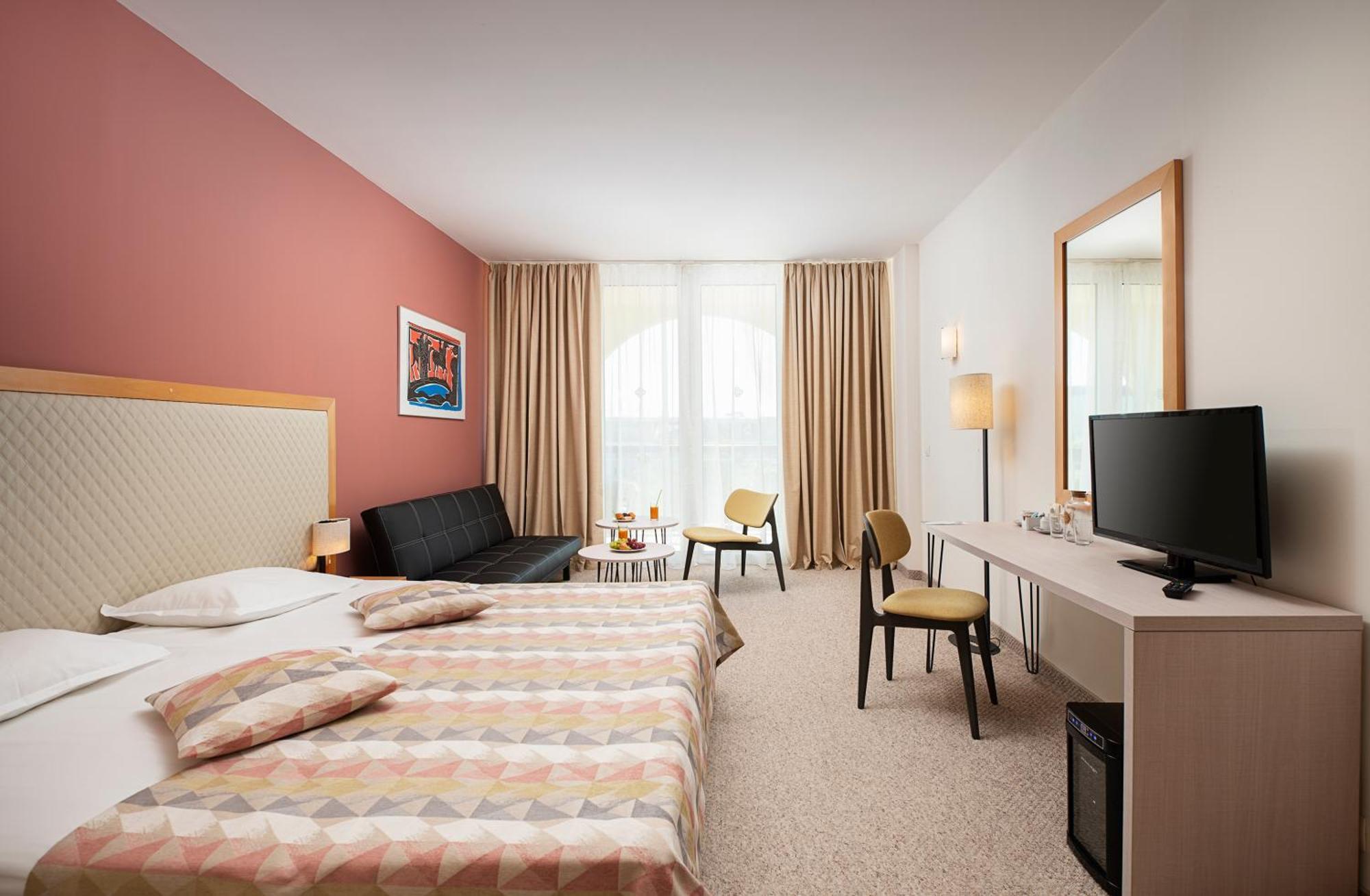 Chambre Lits Jumeaux - Vue sur Piscine