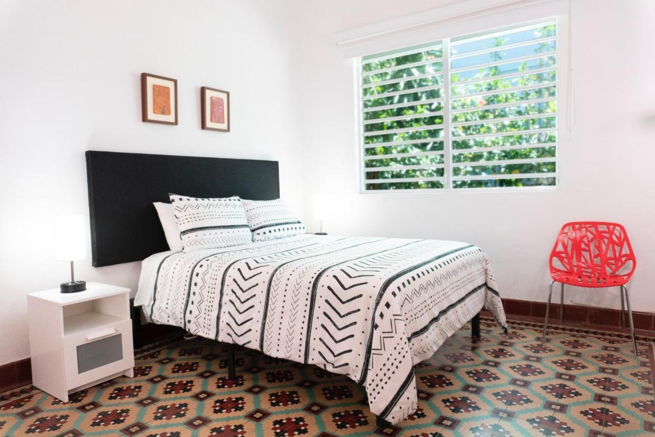 Standard Queen Room-1,1289301211:JPEG