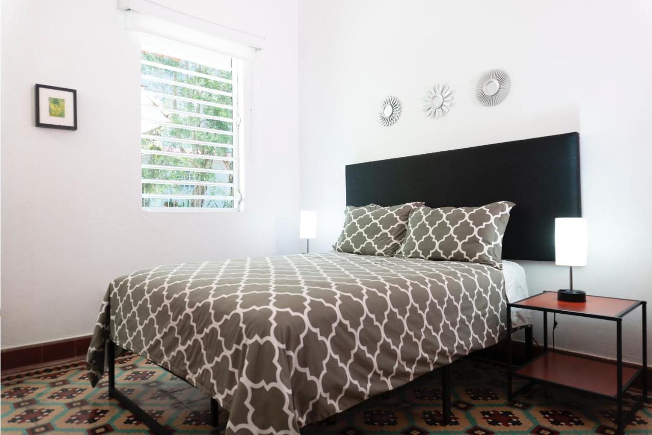 Standard Queen Room-4,1293998257:JPEG