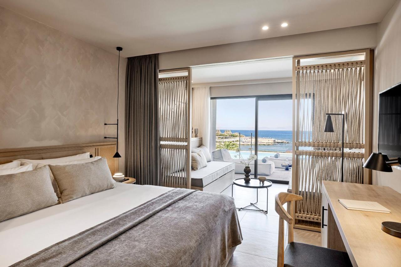 Suite Junior avec Accès Direct à la Piscine - Vue sur Mer