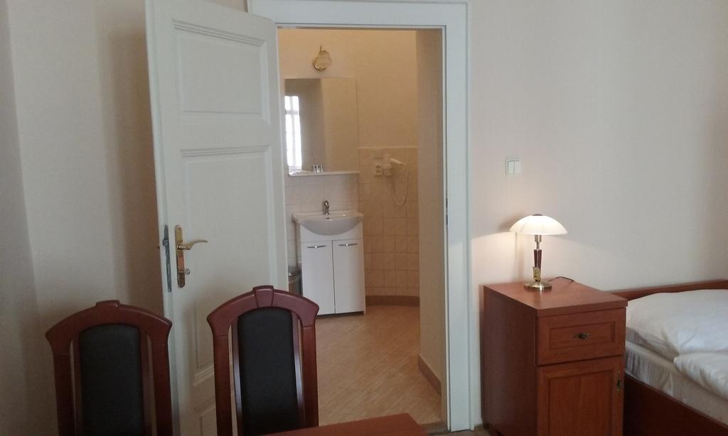 Quadruple Room with Private Bathroom,134252568:JPEG