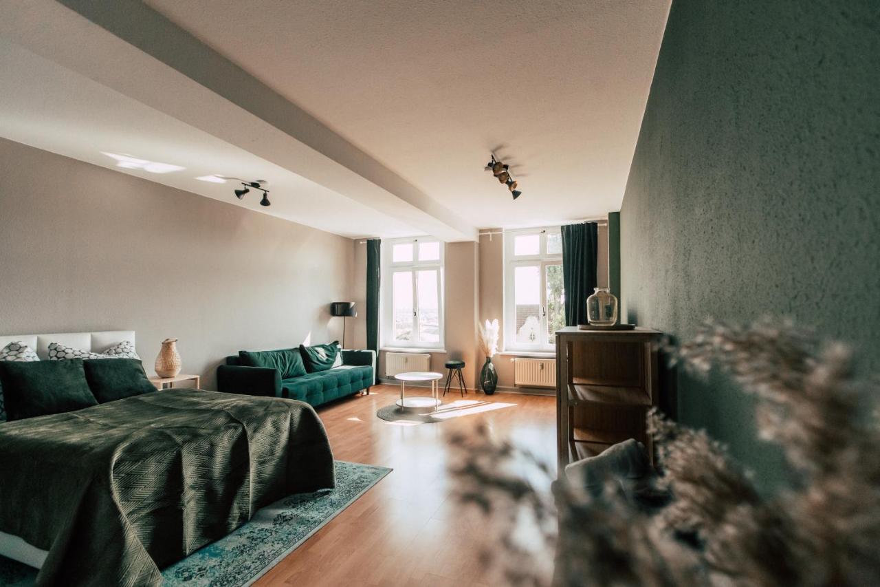 Large Two-Bedroom Apartment "Big Botanical" - Kurt-Schumacher-Str. 21