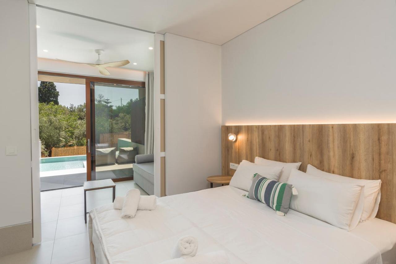 Deluxe Apartment with Private Pool,1128721512:JPEG