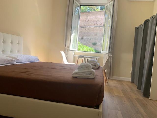 Large Double Room,1366777517:JPEG