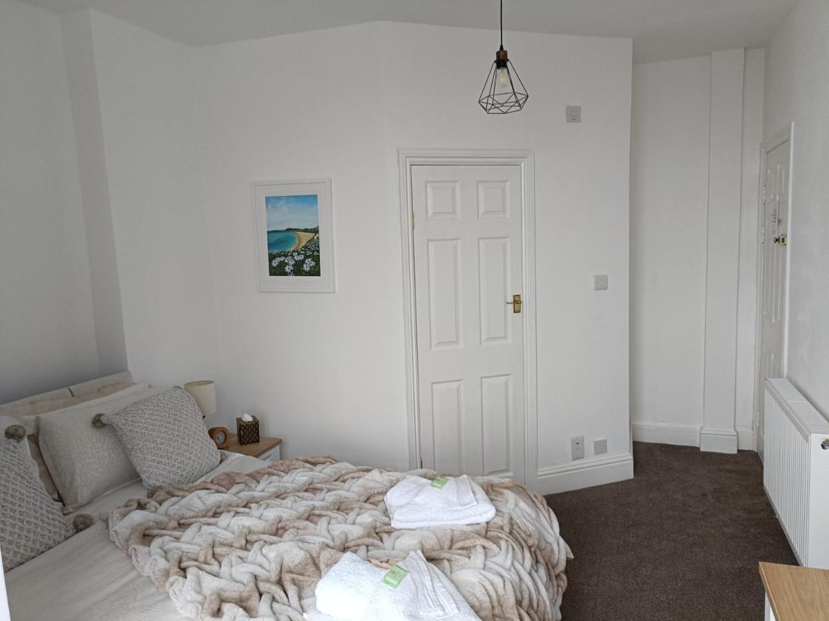 Double Room Ensuite with Sea View,1368770060:JPEG