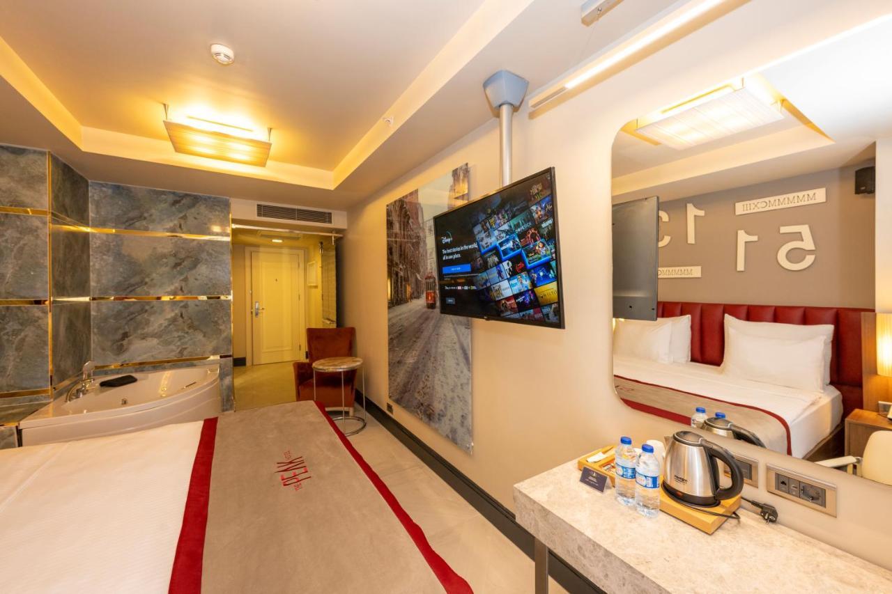 Chambre Deluxe avec Bain à Remous et Balcon