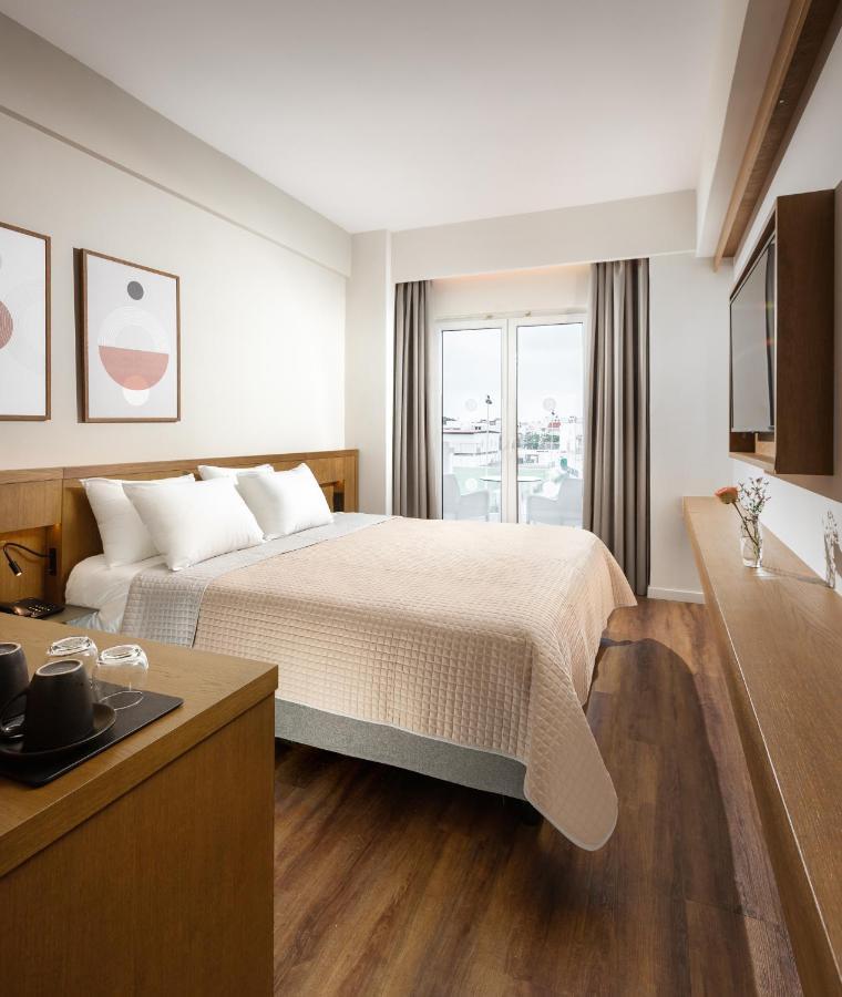 Double Room,1404379397:JPEG