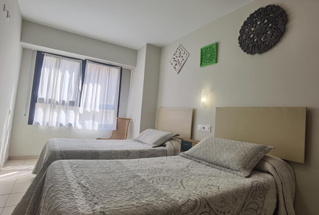 Chambre Lits Jumeaux avec Salle de Bains Privative