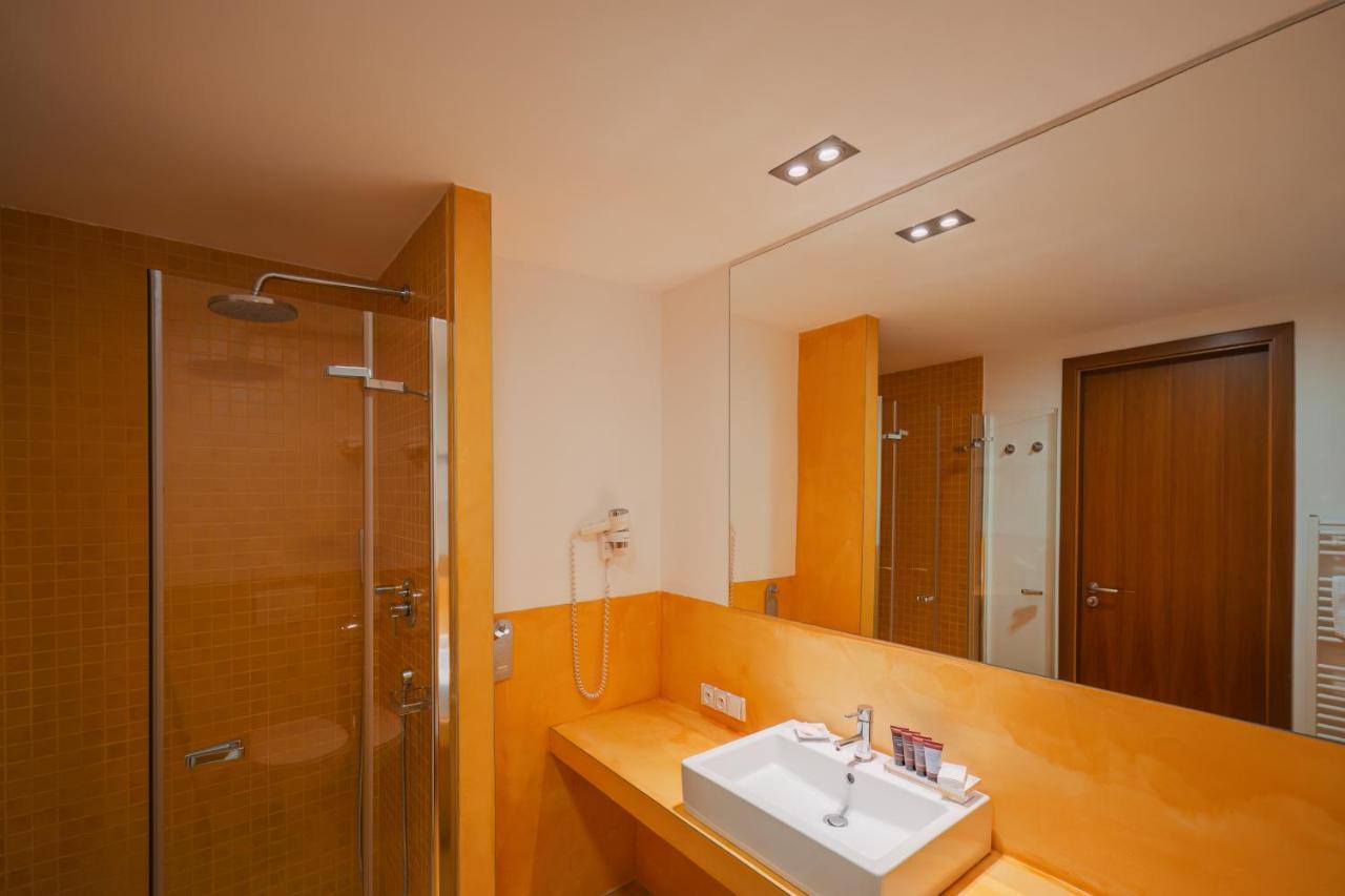 Superior Double Room with Free Wellness Entrance,1416916932:JPEG