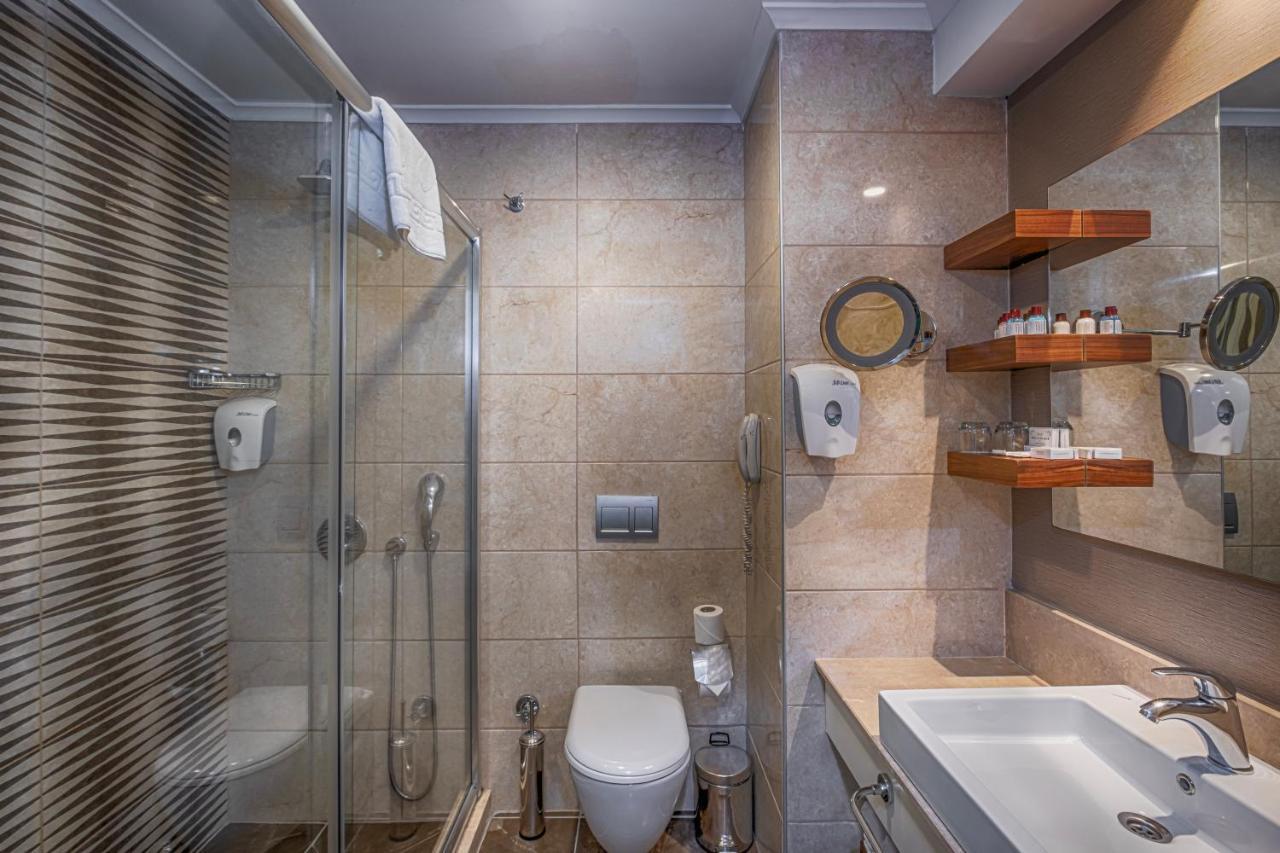 Chambre Double - Vue sur Piscine