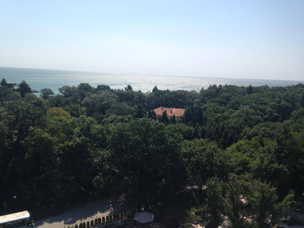 Luxury Two-Bedroom Apartment - Free Aquapark & Beach Access,254271889:JPEG
