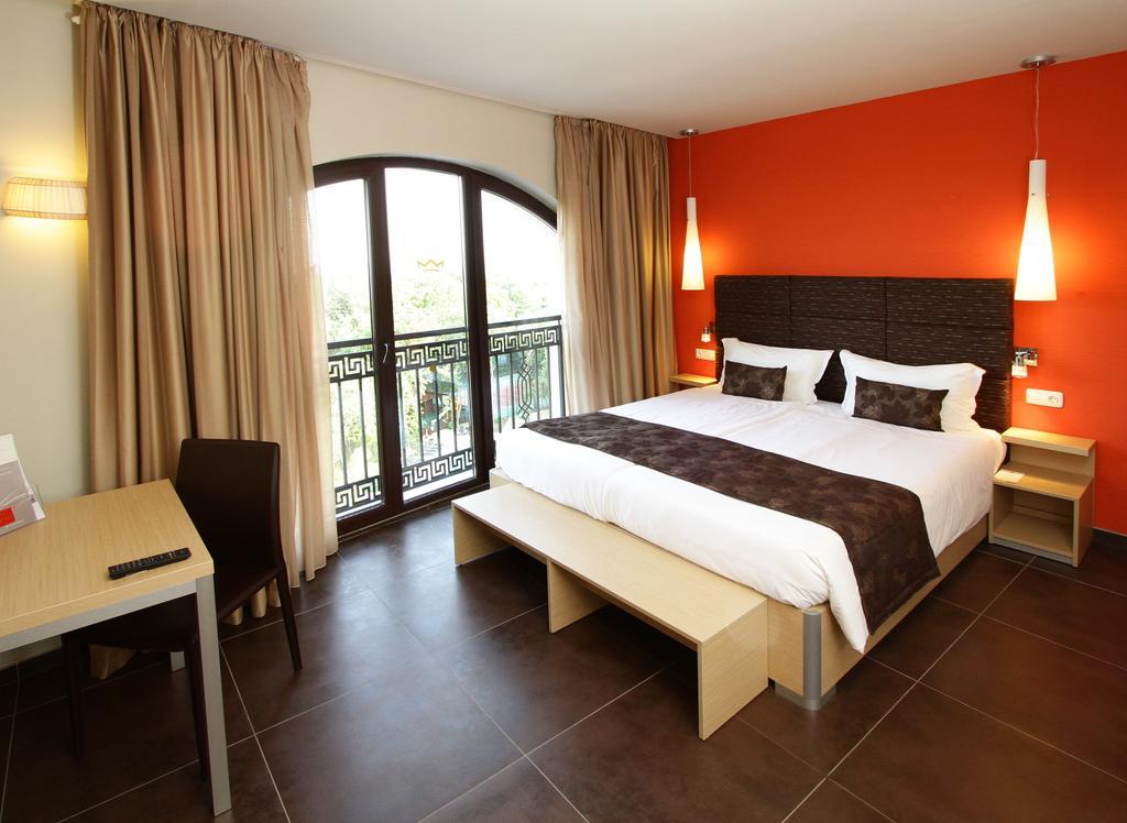 One-Bedroom Apartment - Free Aquapark & Beach Access,227607176:JPEG