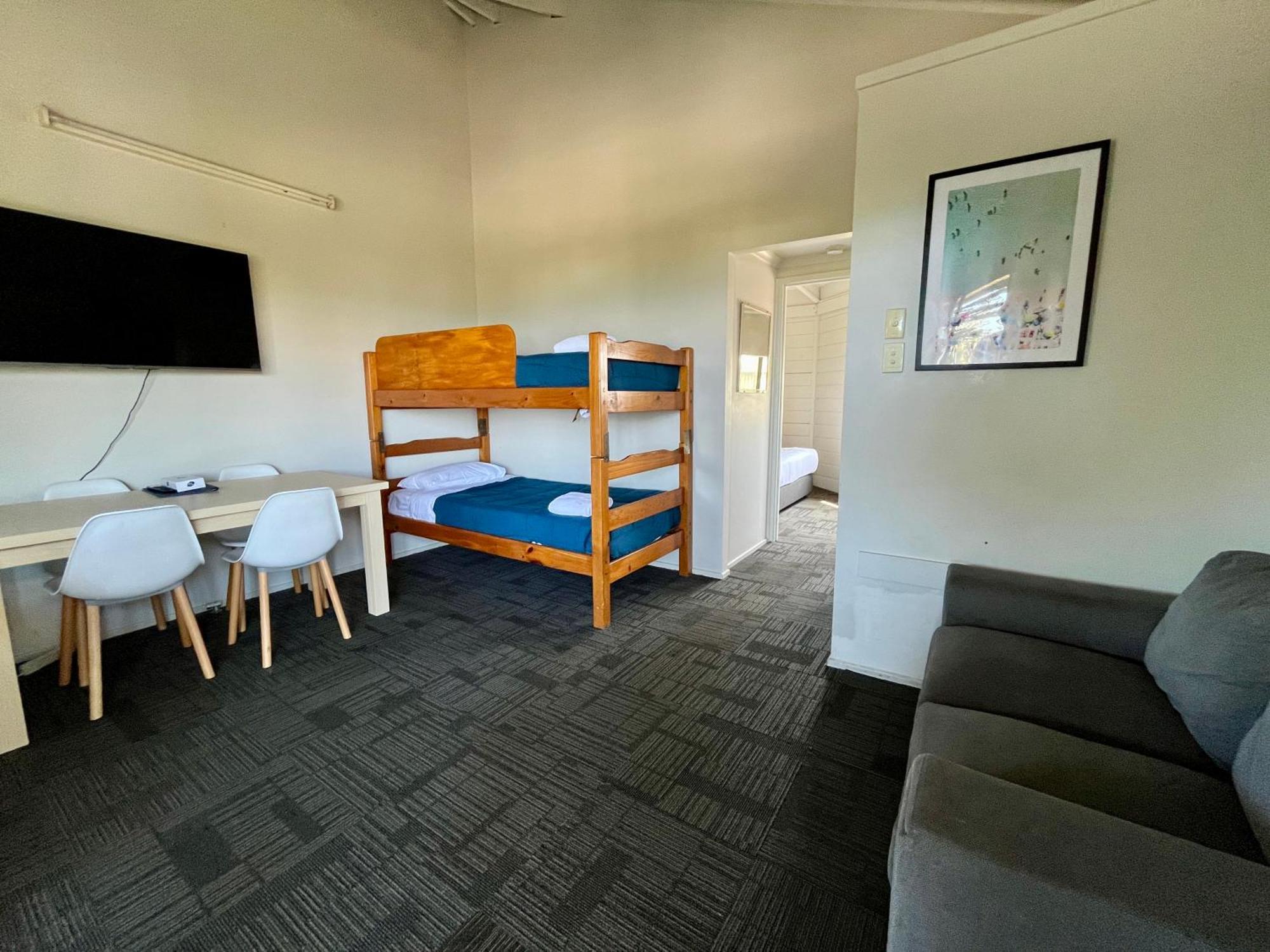 One-Bedroom Cabin with Ocean View – Semi detached,1540545166:JPEG