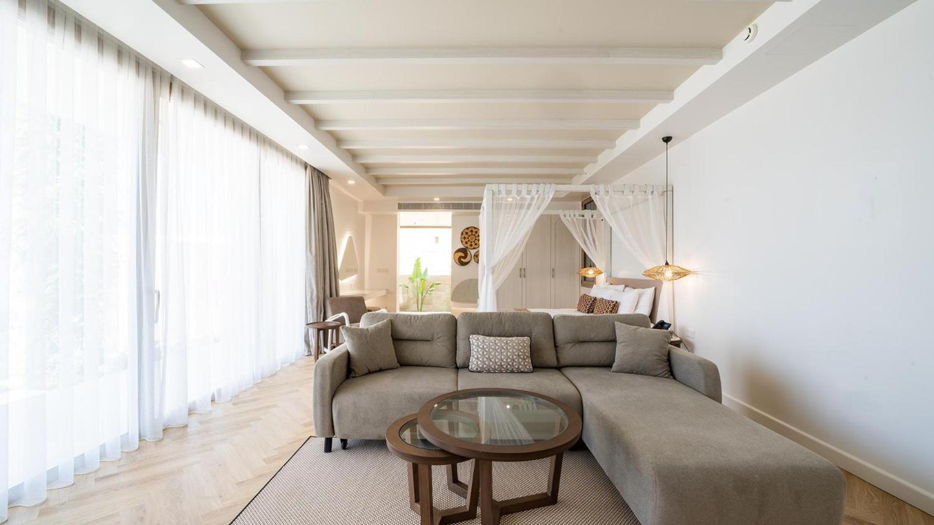 Suite with Garden View,1519647370:JPEG