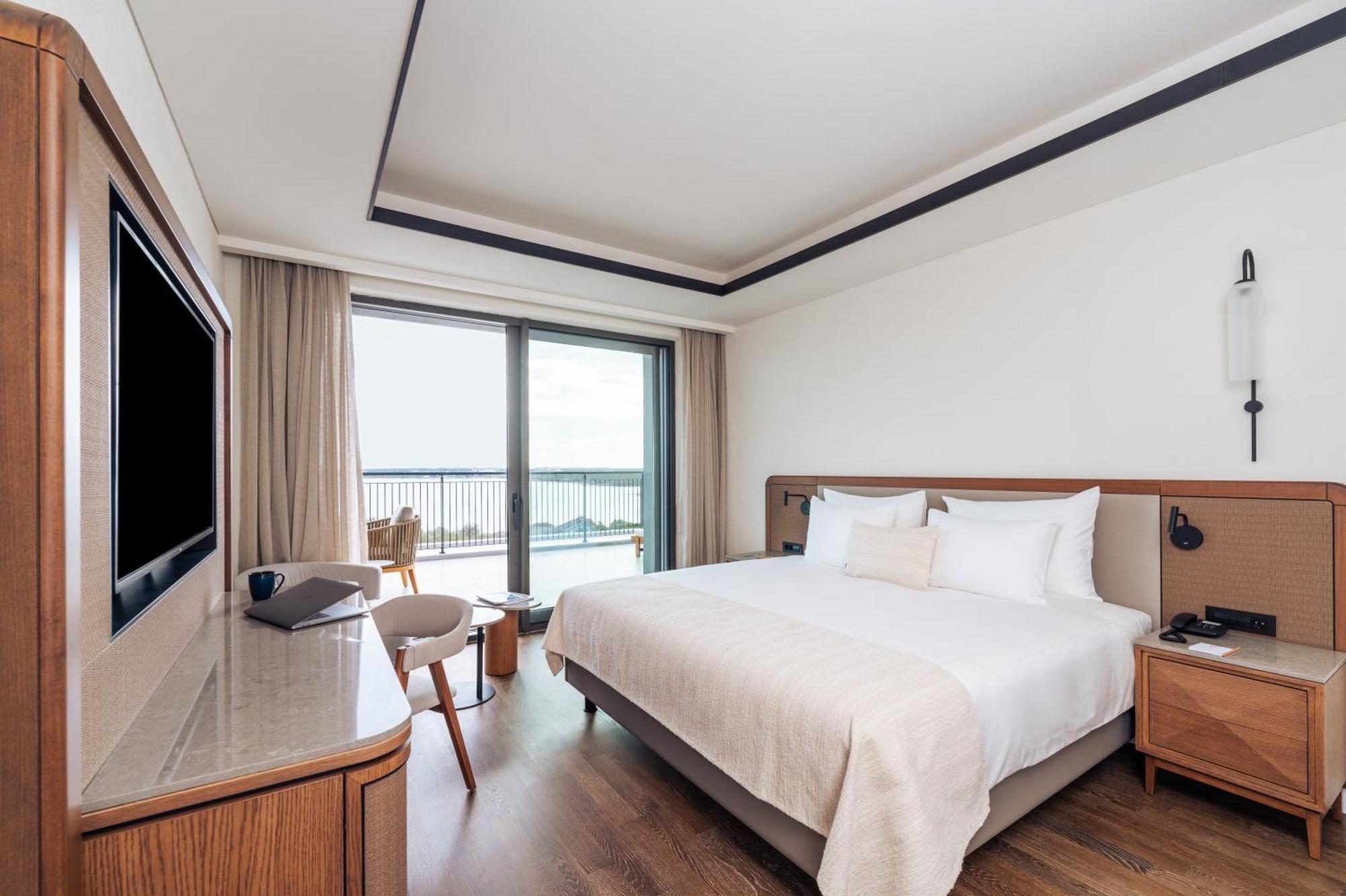 Suite with Private Pool