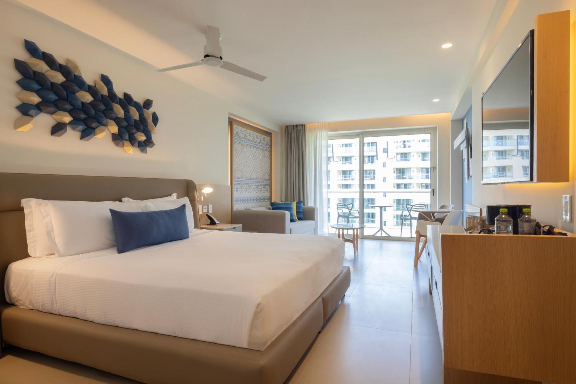 Luxury Chairman Two Bedroom Suite Ocean Front Diamond Club