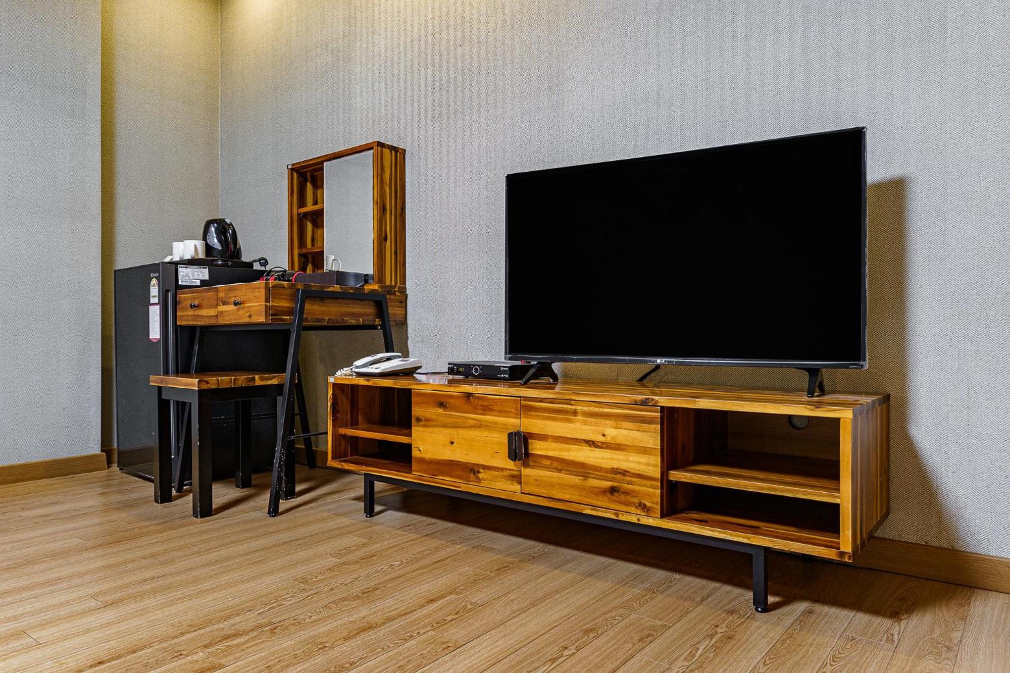 Family Ondol Room - No View (Non-renovated room),1532734033:JPEG