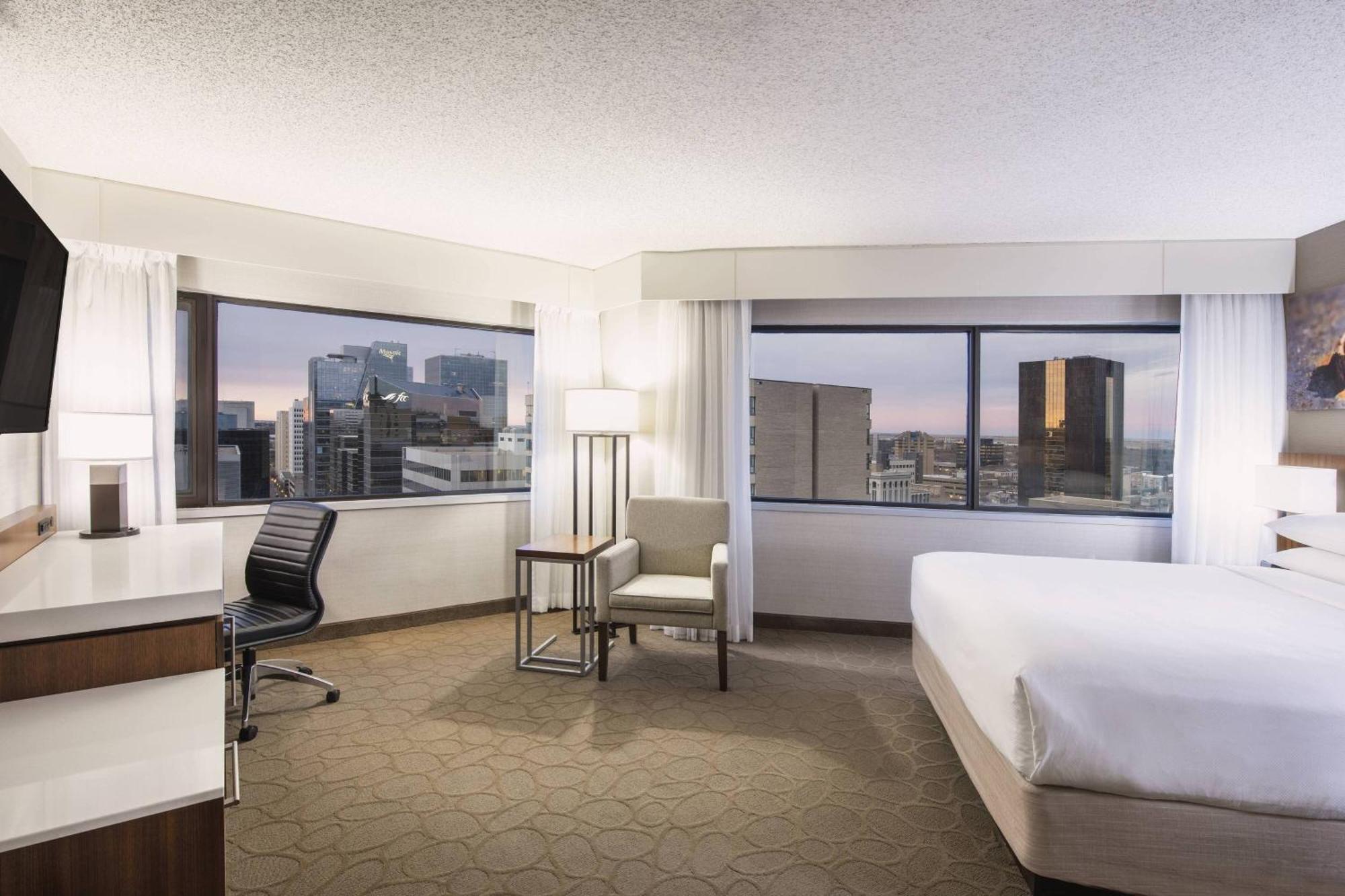 Deluxe Queen,1709569896:JPEG