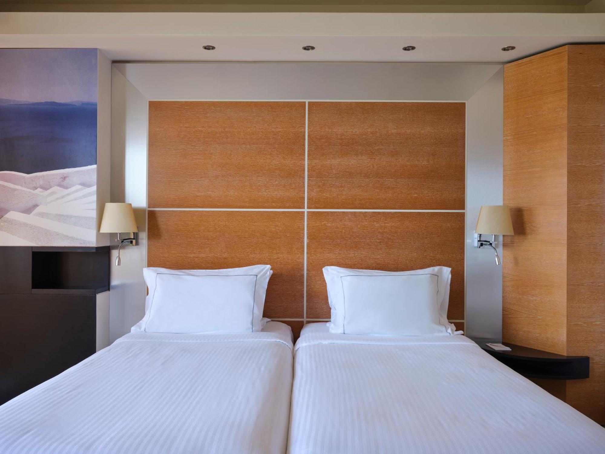 Double or Twin Room with Side Sea View