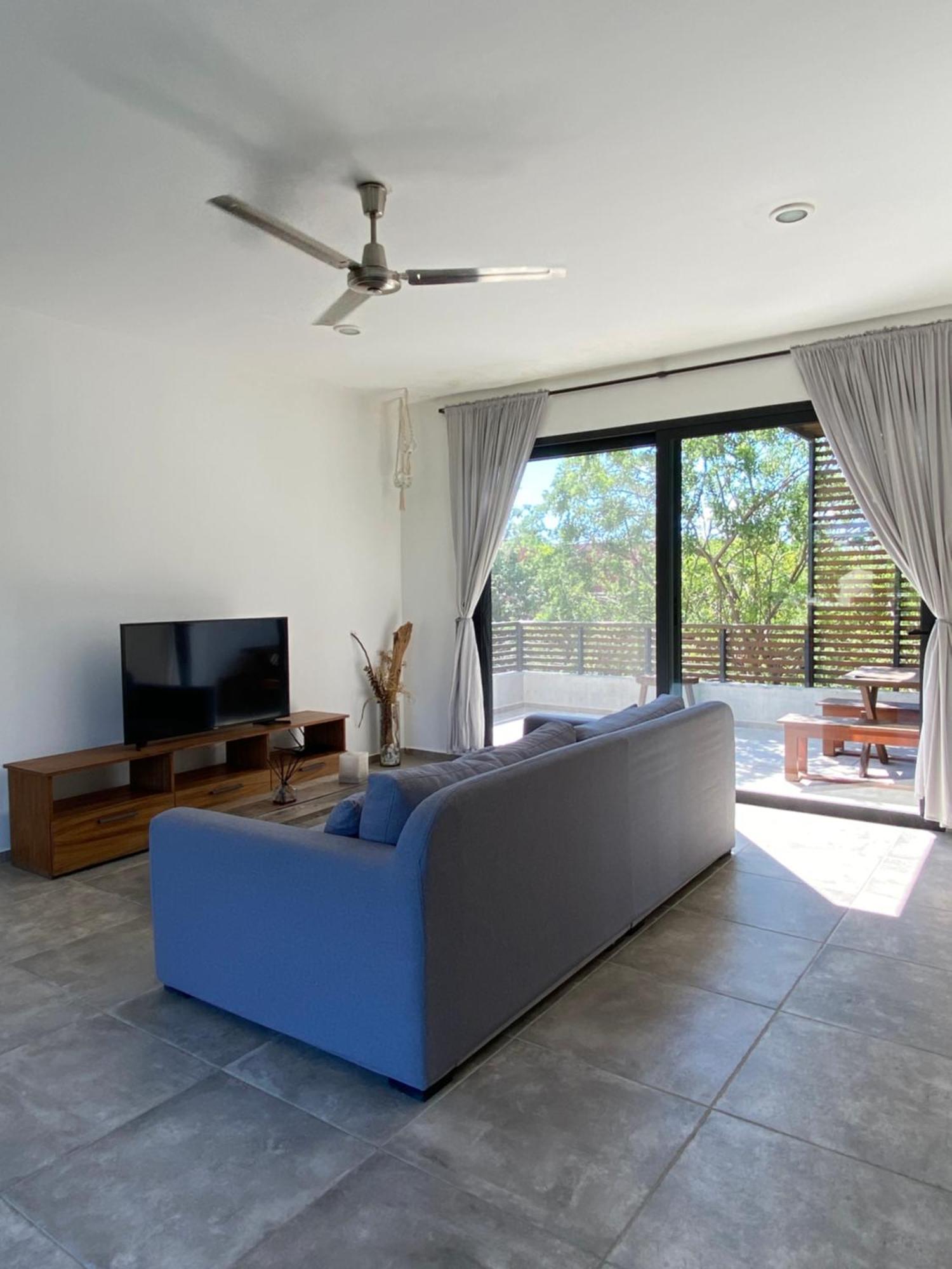 Junior Suite with Balcony,1539045433:JPEG