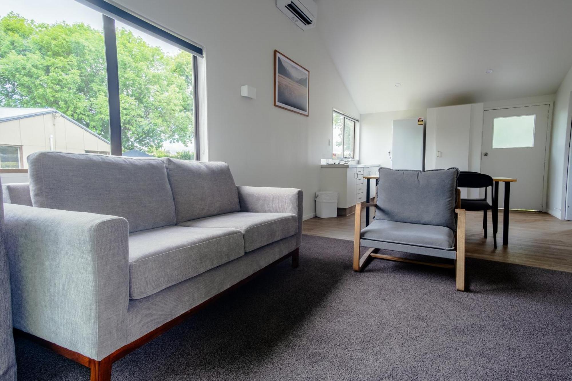 Two-Bedroom Motel Unit,1539185029:JPEG
