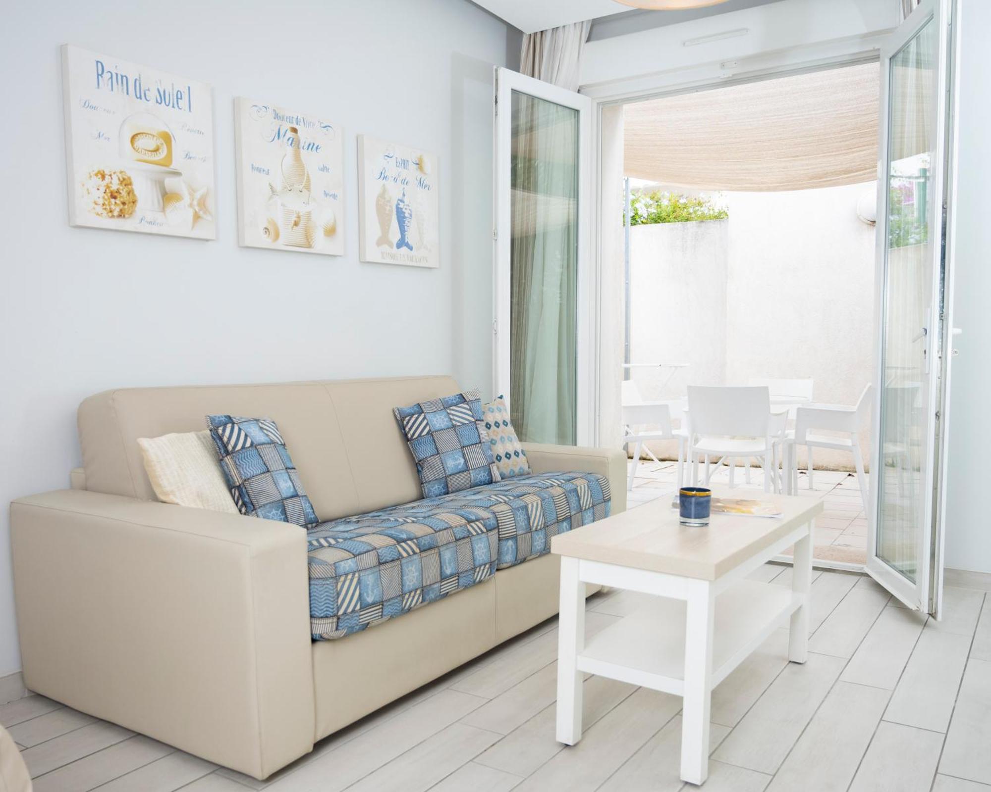 Superior One-Bedroom Apartment Terrace,1539250888:JPEG