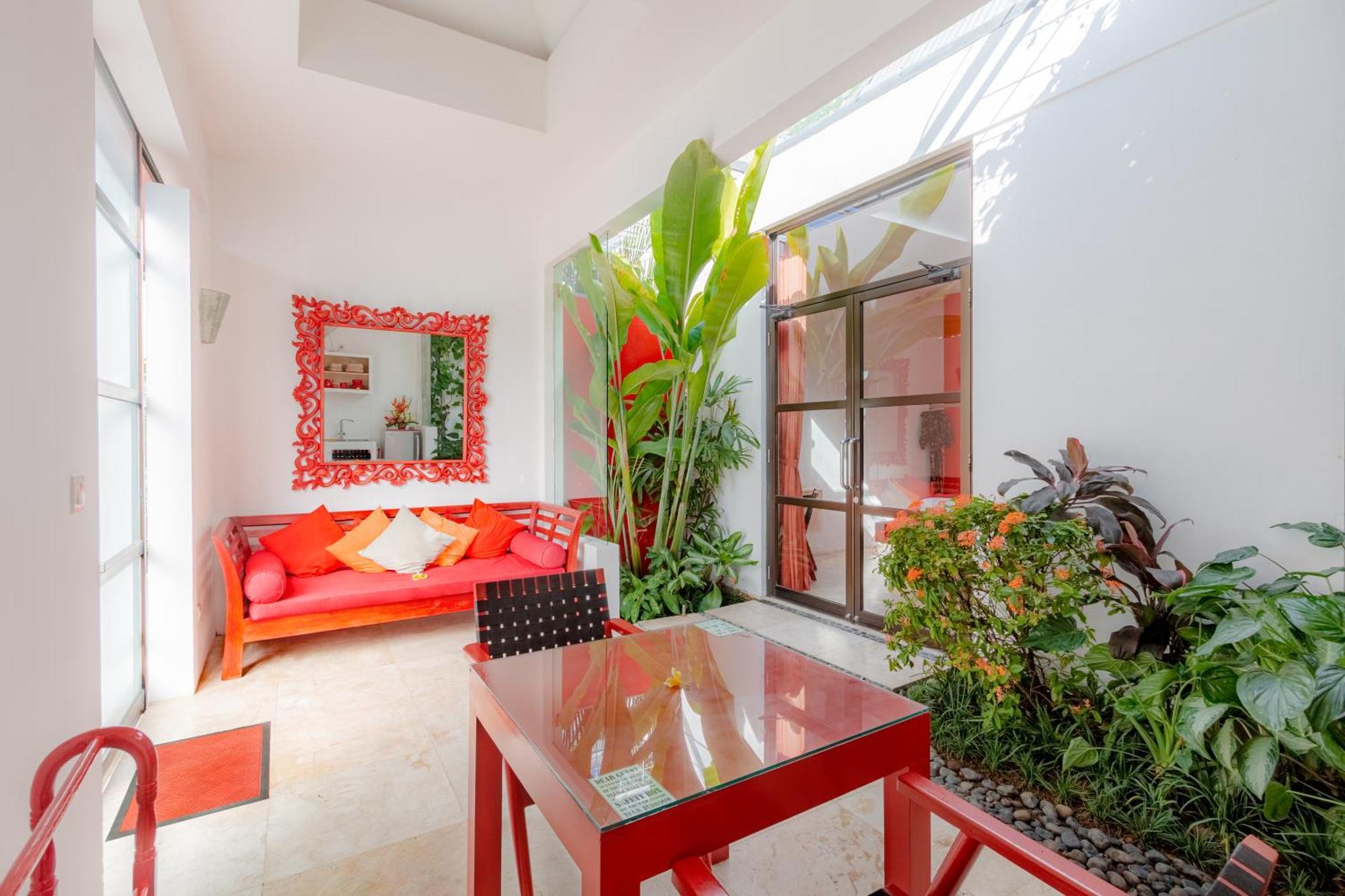 Chambre Double ou Lits Jumeaux Supérieure - Vue sur Piscine